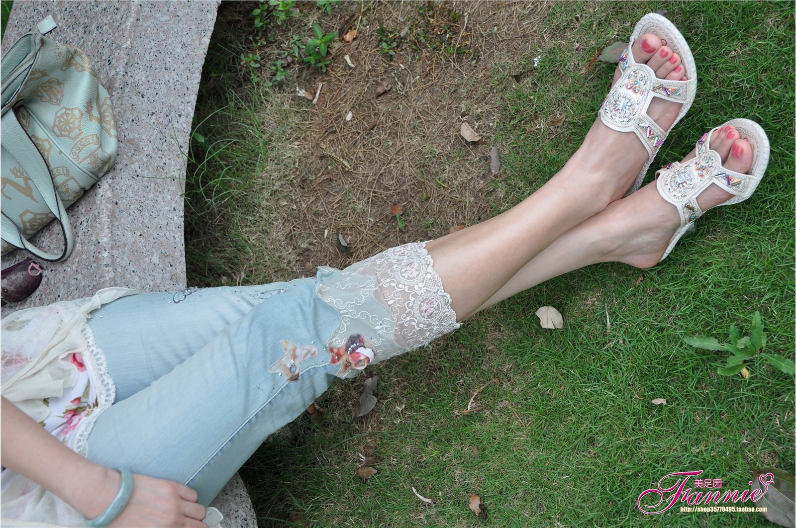 夏日阳光、细雨和微风（1） 芬妮高清丝足